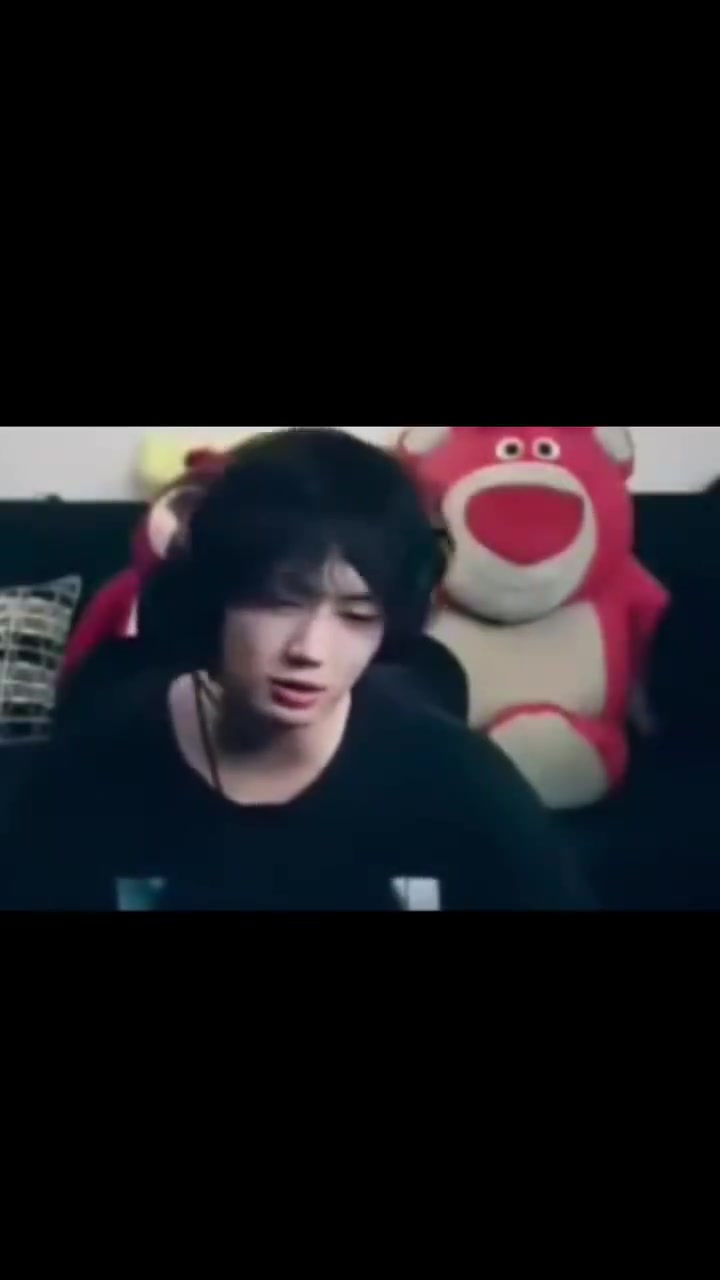 乐言：Uzi退役我就不怎么看LPL比赛了，只看一些有趣的场