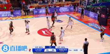 👏赛季新高了！刘毅替补9分钟三分连中已经拿到13分