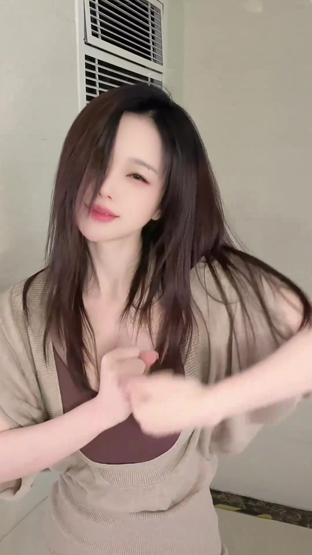 妖精 快收了神通吧！《黑神话》萍萍演员超燃热舞：媚眼如丝