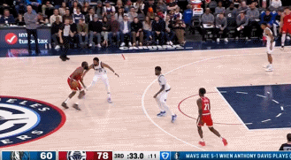 招牌动作！哈登后撤步三分一箭穿心 率队保持20分以上优势